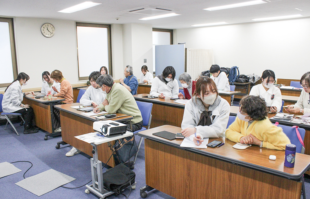 2026年3月21日（土） 朝日新聞のデジタル版を使ったスマホ教室
