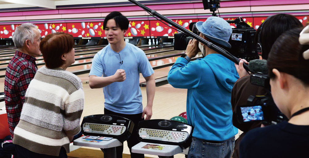 新コーナーの取材現場にて