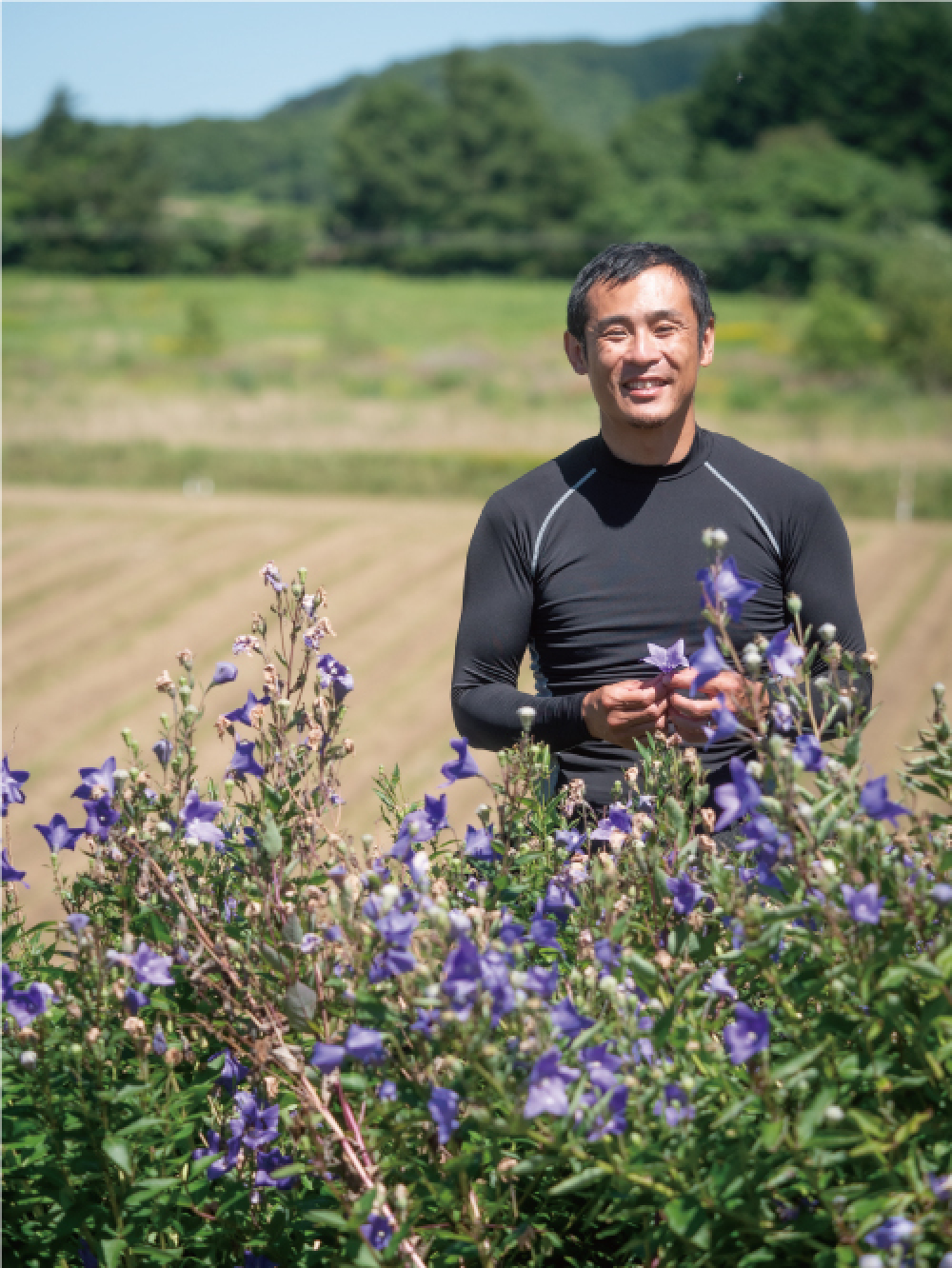 薬草農家の木村佳晶さん