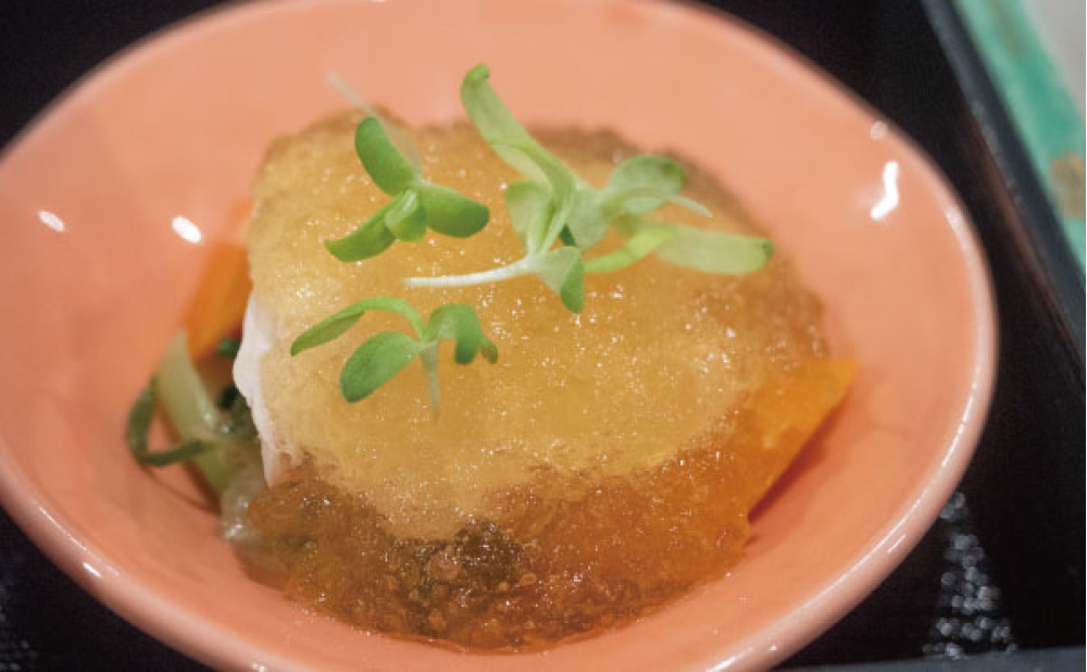 鶏肉と旬野菜の土佐酢ジュレがけ